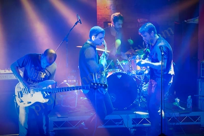 cold_war_kids_capital_wyliepic_8_13_086.png