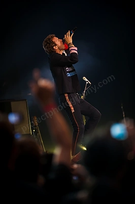 coldplay_crowd_burswood_wyliepic_2_09_30.png
