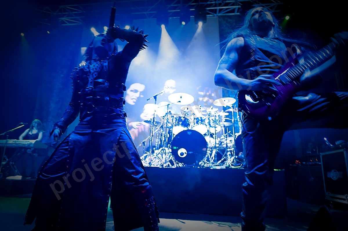 cradle_filth_mtro_wyliepic_5_09_000.png