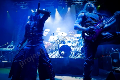 cradle_filth_mtro_wyliepic_5_09_000.png