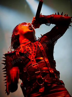 cradle_filth_mtro_wyliepic_5_09_174.png