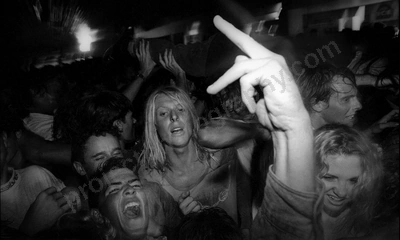 crowd_bones_celibate_rifles_grosvenor_809_wyliepic_4_94_00_FILM.jpg