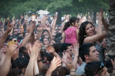 crowd_chile_festival_wyliepic_13_11_09_030.png
