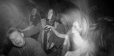crowd_cosmic_psychos_planet_1198_wyliepic_95_04.jpg