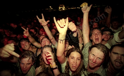 crowd_cruel_sea_1396_wyliepic_nye_95_96_06.jpg