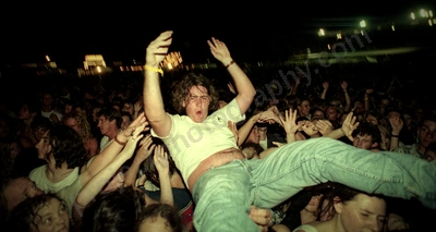 crowd_cruel_sea_1396_wyliepic_nye_95_96_07.jpg