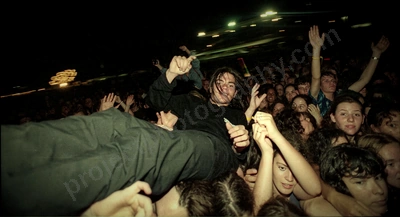 crowd_cruel_sea_1396_wyliepic_nye_95_96_09.jpg