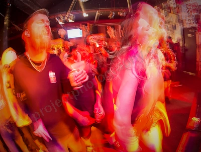 crowd_hombres_amp_wyliepic_3_18_14.png