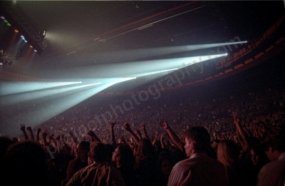 crowd_metallica_ent_cent_463_wyliepic_7_4_93_01.jpg