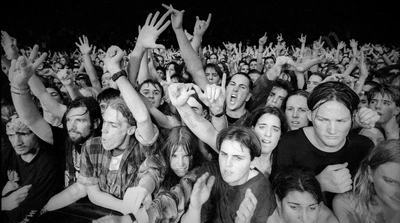 crowd_presidents_of_usa_ent_cent_1591_wyliepic_4_8_96_01_FILM.jpg