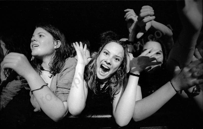 crowd_presidents_of_usa_ent_cent_1591_wyliepic_4_8_96_03_FILM.jpg