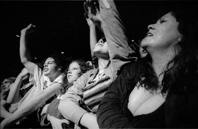 crowd_presidents_of_usa_ent_cent_1591_wyliepic_4_8_96_08.jpg