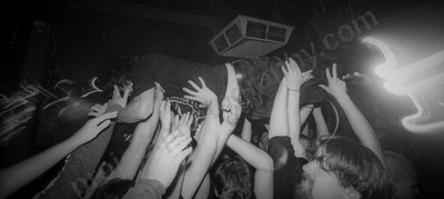 crowd_pungent_stench_amp_2544_wyliepic_2_2005_06.jpg