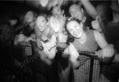 crowd_screamfeeder_uwa_1777_wyliepic_30_11_96_00_FILM.jpg