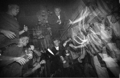 crowd_valvolux_harborside_strobe_1316_wyliepic_11_95_02.jpg