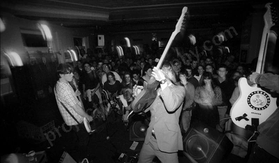 custard_crowd_grosvenor_toni_wilkinson_1242_wyliepic_5_95_01.jpg