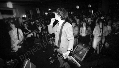 custard_crowd_grosvenor_toni_wilkinson_1242_wyliepic_5_95_03.jpg