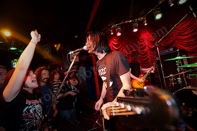 datsuns_crowd_rocket_room_wyliepic_12_08_12.png