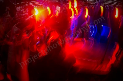 day_of_the_dead_crowd_devilles_pad_girls_wyliepic_7_08_11.png