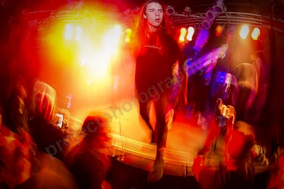 day_of_the_dead_crowd_devilles_pad_girls_wyliepic_7_08_31.png