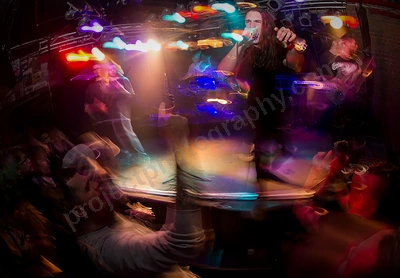 day_of_the_dead_crowd_devilles_pad_girls_wyliepic_7_08_38.png