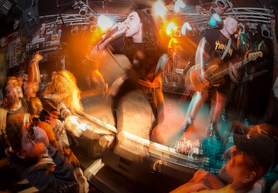 daybreak_crowd_amp_wyliepic_3_18_24.png