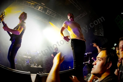 dead_letter_circus_crowd_metro_freo_wyliepic_5_12_00.png