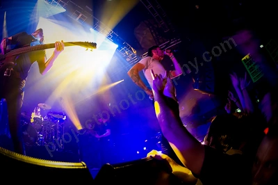 dead_letter_circus_crowd_metro_freo_wyliepic_5_12_01.png