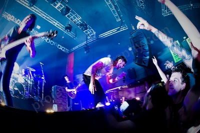 dead_letter_circus_crowd_metro_freo_wyliepic_5_12_09.png