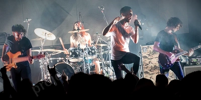 dead_letter_circus_crowd_metro_freo_wyliepic_5_12_17.png
