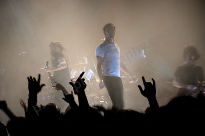 dead_letter_circus_crowd_metro_freo_wyliepic_5_12_22.png