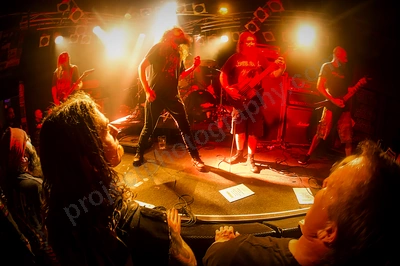dethlahem_rheno_crowd_amp_wyliepic_23_3_19_05.png