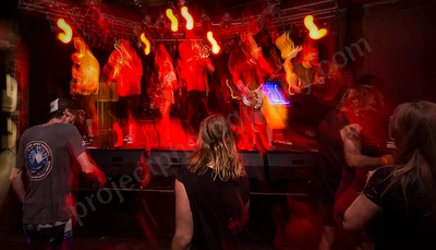 donald_trumpets_crowd_amp_wyliepic_22_12_04.png
