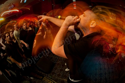downsyde_crowd_hydey_wyliepic_10_07_17.png