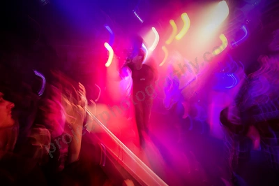 dream_on_dreamer_crowd_amp_wyliepic_3_19_09.png