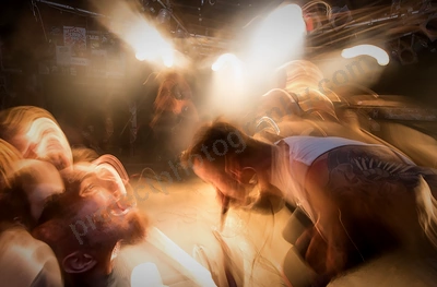 dream_on_dreamer_crowd_amp_wyliepic_6_18_03.png