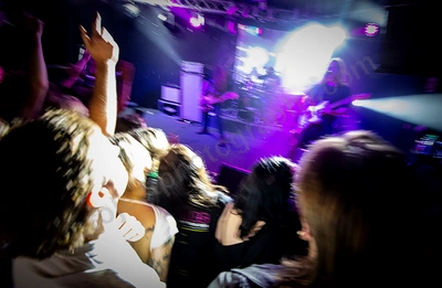 dz_deathrays_crowd_wyliepic_rosemount_8_23_009.png