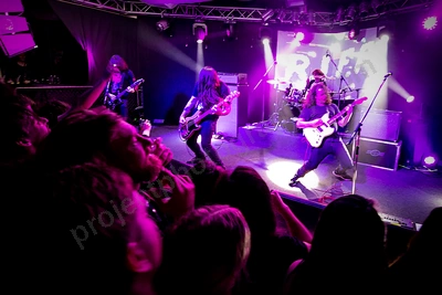 dz_deathrays_crowd_wyliepic_rosemount_8_23_030.png