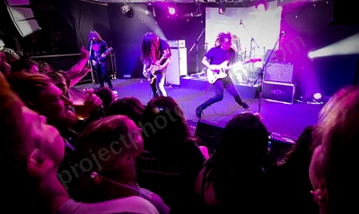 dz_deathrays_crowd_wyliepic_rosemount_8_23_031.png