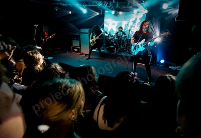 dz_deathrays_crowd_wyliepic_rosemount_8_23_042.png