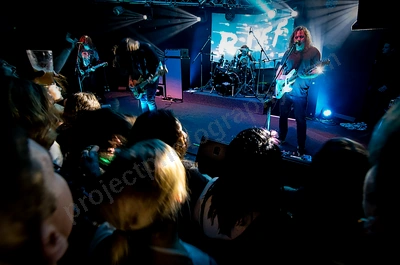 dz_deathrays_crowd_wyliepic_rosemount_8_23_050.png