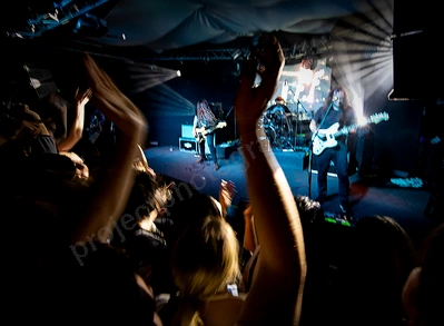 dz_deathrays_crowd_wyliepic_rosemount_8_23_054.png