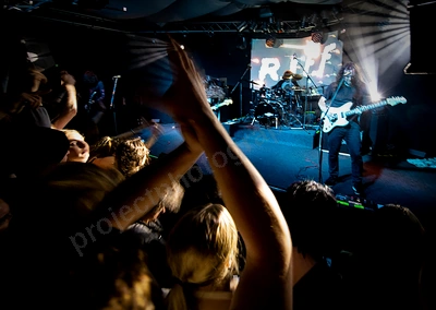 dz_deathrays_crowd_wyliepic_rosemount_8_23_055.png
