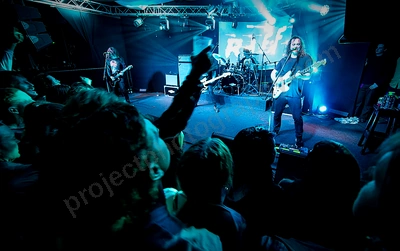 dz_deathrays_crowd_wyliepic_rosemount_8_23_068.png