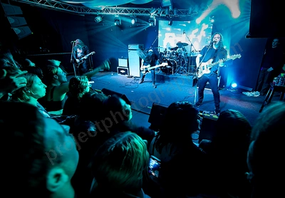 dz_deathrays_crowd_wyliepic_rosemount_8_23_070.png