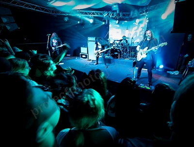 dz_deathrays_crowd_wyliepic_rosemount_8_23_072.png