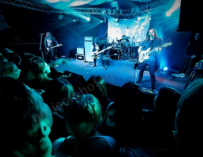 dz_deathrays_crowd_wyliepic_rosemount_8_23_073.png
