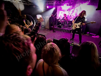 dz_deathrays_crowd_wyliepic_rosemount_8_23_130.png