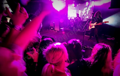 dz_deathrays_crowd_wyliepic_rosemount_8_23_151.png