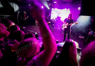 dz_deathrays_crowd_wyliepic_rosemount_8_23_172.png